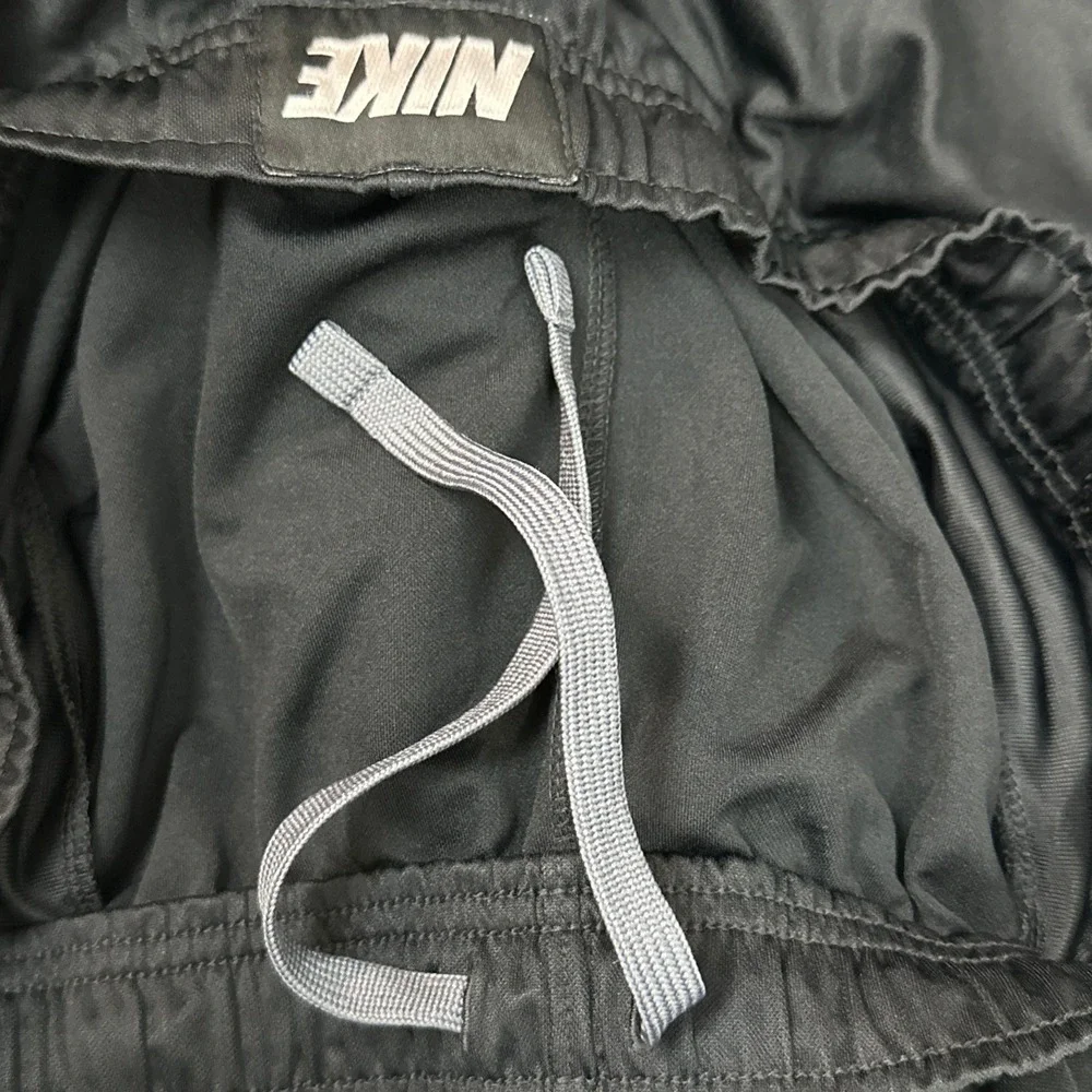Nike Track Pants Mens L Black Grey Stripe 480238-010 Athletic Training Joggers